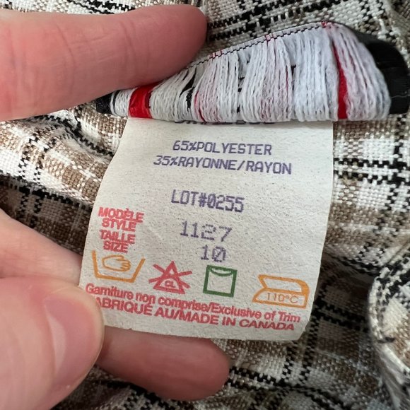 Vintage High Rise Plaid Woven Knit Pleated Relaxed Fit Straight Leg Long Shorts - Picture 6 of 7